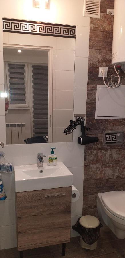 Apartamenty Centrum Mala Dwojeczka Blekitna Panoramiczna Balkonem Promenada Kielce Dış mekan fotoğraf