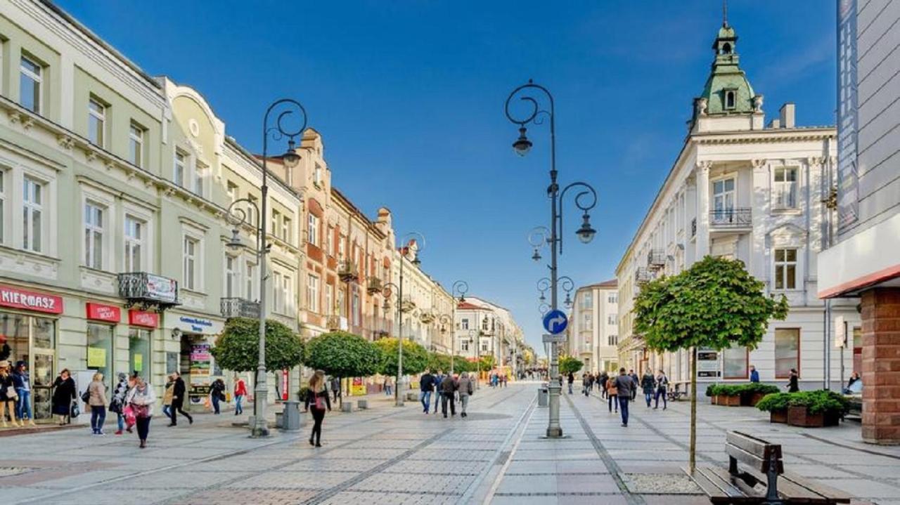 Apartamenty Centrum Mala Dwojeczka Blekitna Panoramiczna Balkonem Promenada Kielce Dış mekan fotoğraf