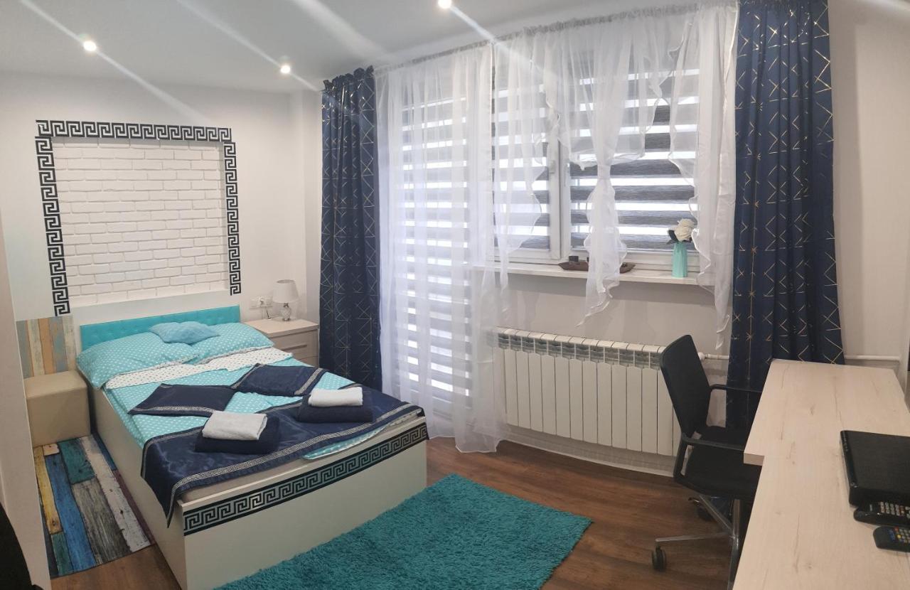 Apartamenty Centrum Mala Dwojeczka Blekitna Panoramiczna Balkonem Promenada Kielce Dış mekan fotoğraf