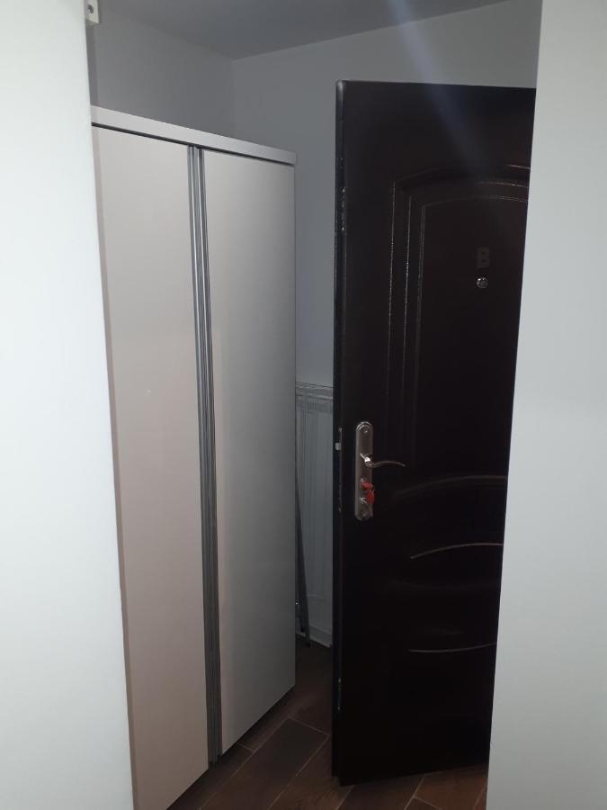 Apartamenty Centrum Mala Dwojeczka Blekitna Panoramiczna Balkonem Promenada Kielce Dış mekan fotoğraf